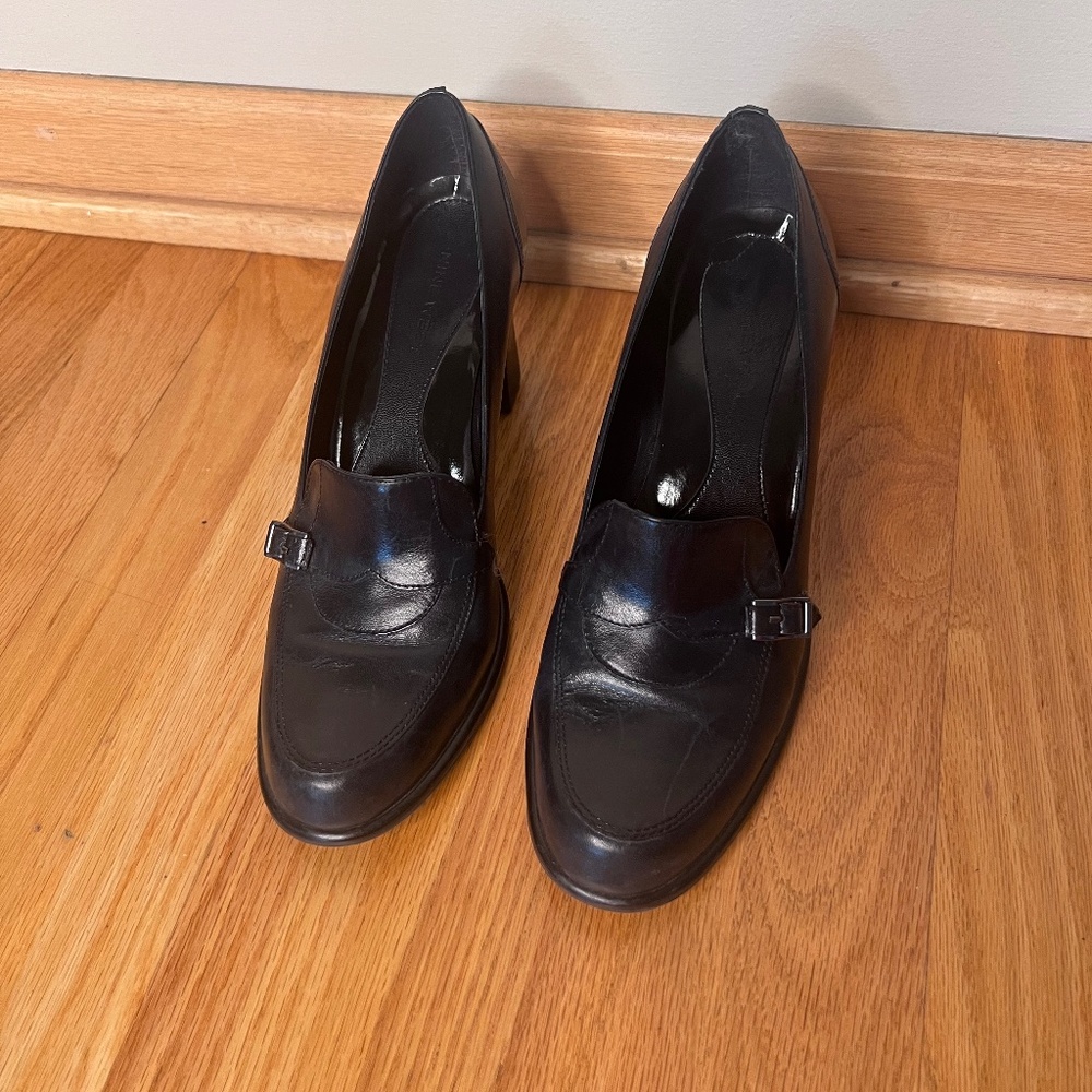 Nine West Navy Heel Size 8